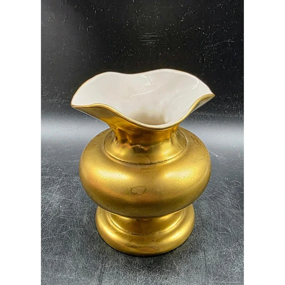 Rochelle Fine China 22K Gold Encrusted Ruffled Rim Vintage Pedestal Vase Gold 4